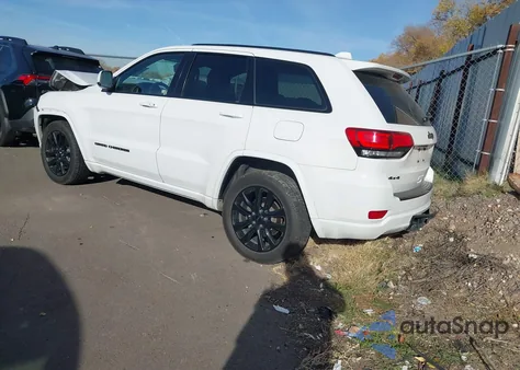 2017 Jeep Grand Cherokee Altitude 4X4 from USA, damaged, VIN 1C4RJFAG9HC807324